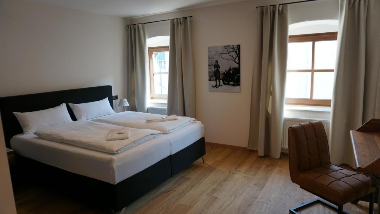 Hotelgasthof Kirchenwirt Schierling Esterno foto