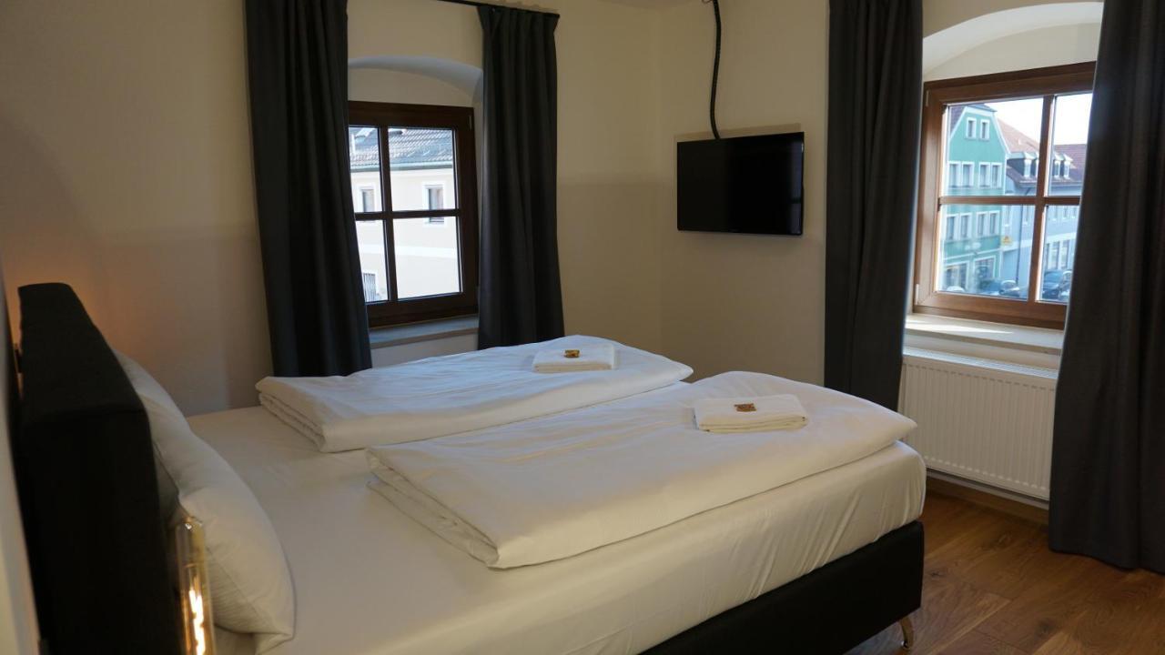 Hotelgasthof Kirchenwirt Schierling Esterno foto